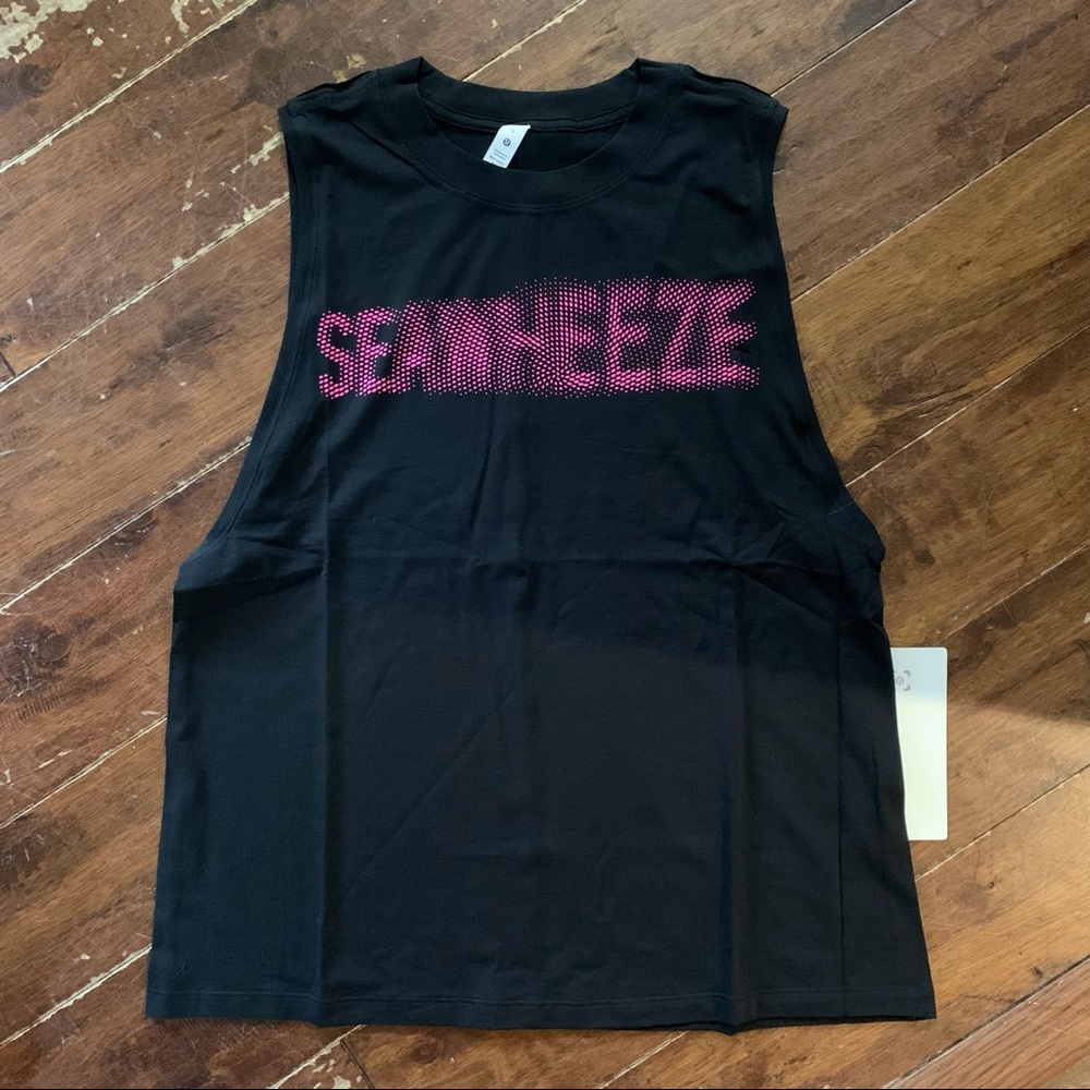 All Yours Tank SeaWheeze 2021 - Picture 2 of 4
